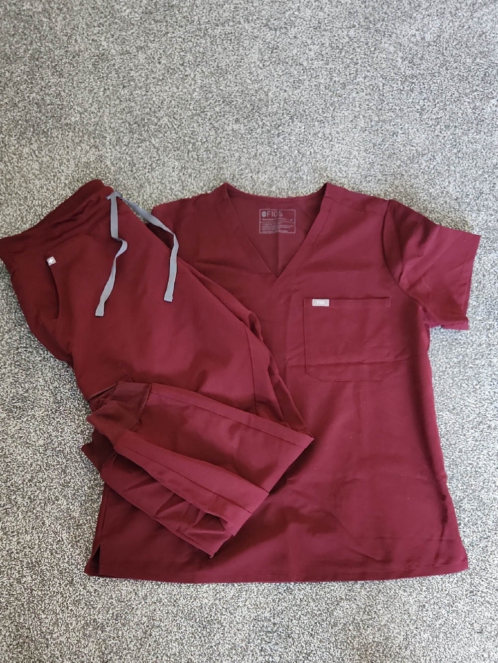Figs Burgundy Scrub Set - Catarina Top & Jogger Pants